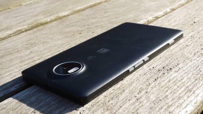 Microsoft Lumia 950 XL Recension hoger