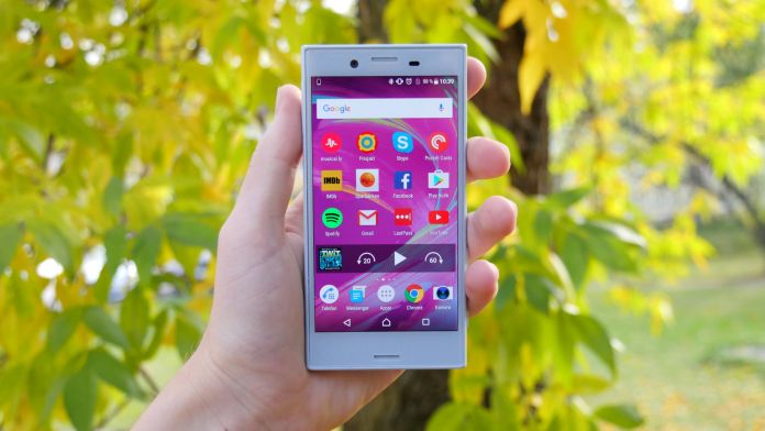 sony-xperia-x-compact-recension-forsta