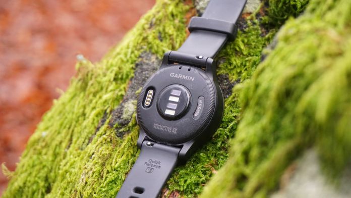 Test: Garmin Vivoactive 4s – liten och blyg