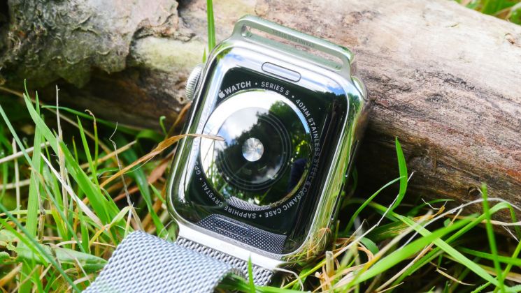 40mm v 44mm apple watch
